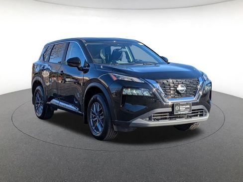 Used 2022 Nissan Rogue S AWD/4WD image 3