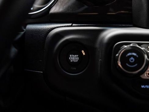 Used 2022 Jeep Wrangler Unlimited Sahara AWD/4WD image 51