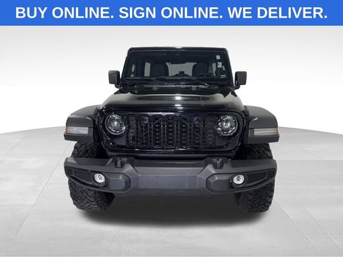 Used 2025 Jeep Wrangler Unlimited Sport AWD/4WD image 11