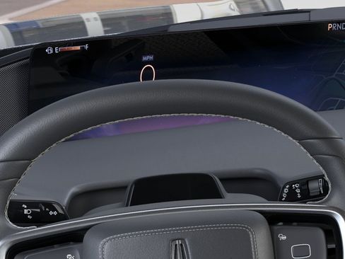 New 2026 Lincoln Navigator Premiere AWD/4WD image 13