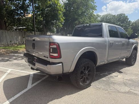 Used 2020 RAM 2500 Laramie w/ Night Edition AWD/4WD image 5