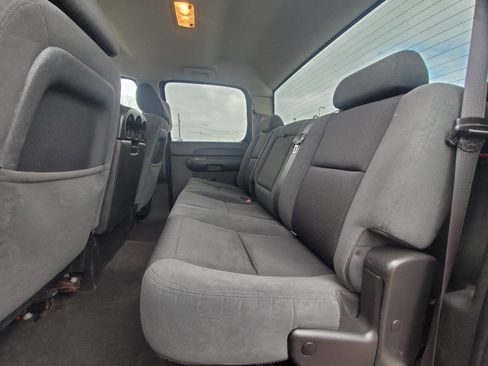 Used 2009 GMC Sierra 3500 SLE w/ Convenience Package image 12
