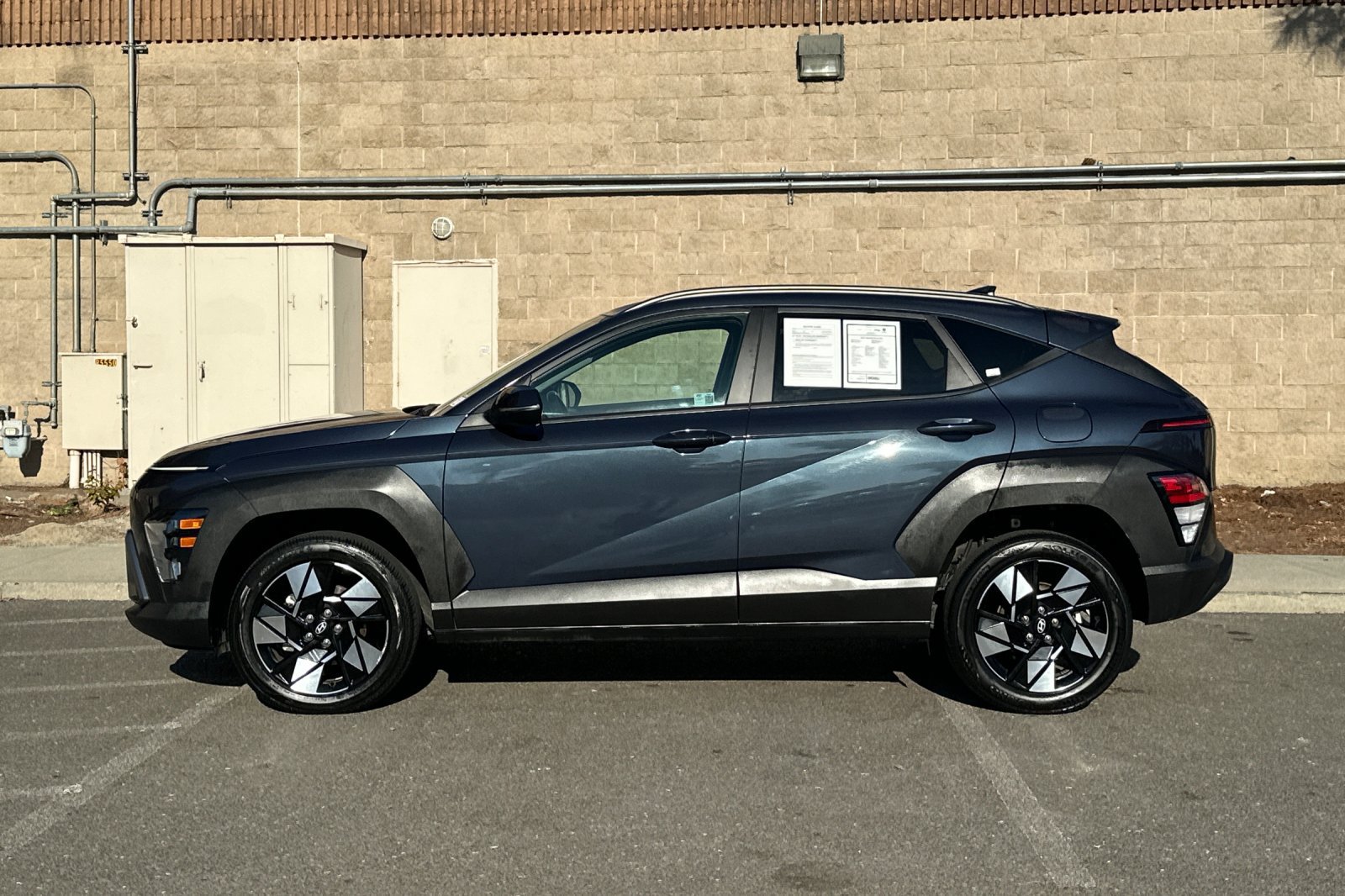 Used 2025 Hyundai Kona SEL AWD/4WD image 6