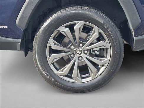 Used 2022 Toyota RAV4 Limited image 24