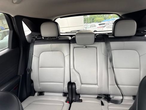 Certified 2023 Ford Escape Platinum AWD/4WD image 29