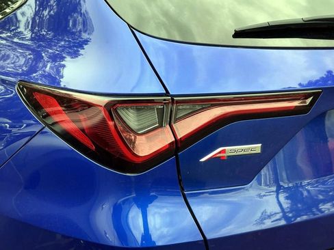 Used 2023 Acura MDX A-Spec image 8