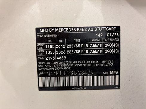 Certified 2025 Mercedes-Benz GLA 250 4MATIC image 25