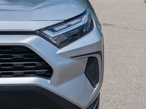 Certified 2025 Toyota RAV4 LE AWD/4WD image 15