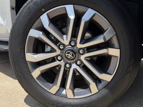 New 2026 Toyota 4Runner Limited AWD/4WD image 10