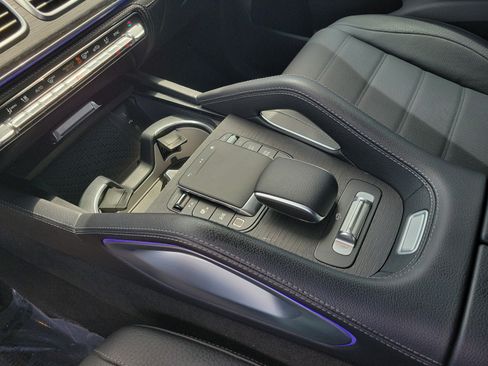 Certified 2025 Mercedes-Benz GLS 580 4MATIC image 22