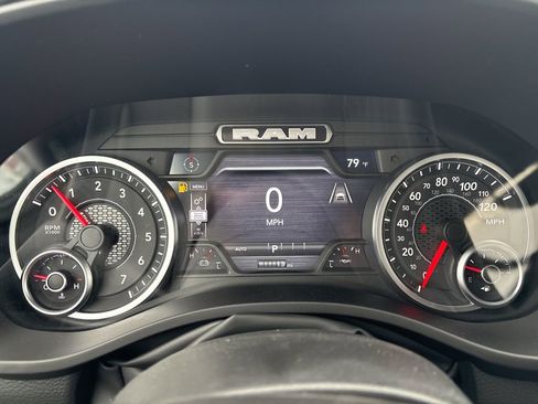 New 2026 RAM 1500 4x4 Crew Cab image 16