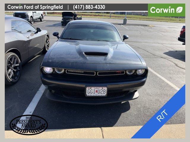 Used 2019 Dodge Challenger R/T w/ Driver Convenience Group RWD image 1