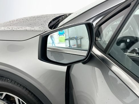 Used 2025 Kia Sportage LX FWD image 16
