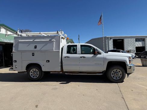 Used 2015 Chevrolet Silverado 3500 W/T w/ WT Fleet Convenience Package image 2