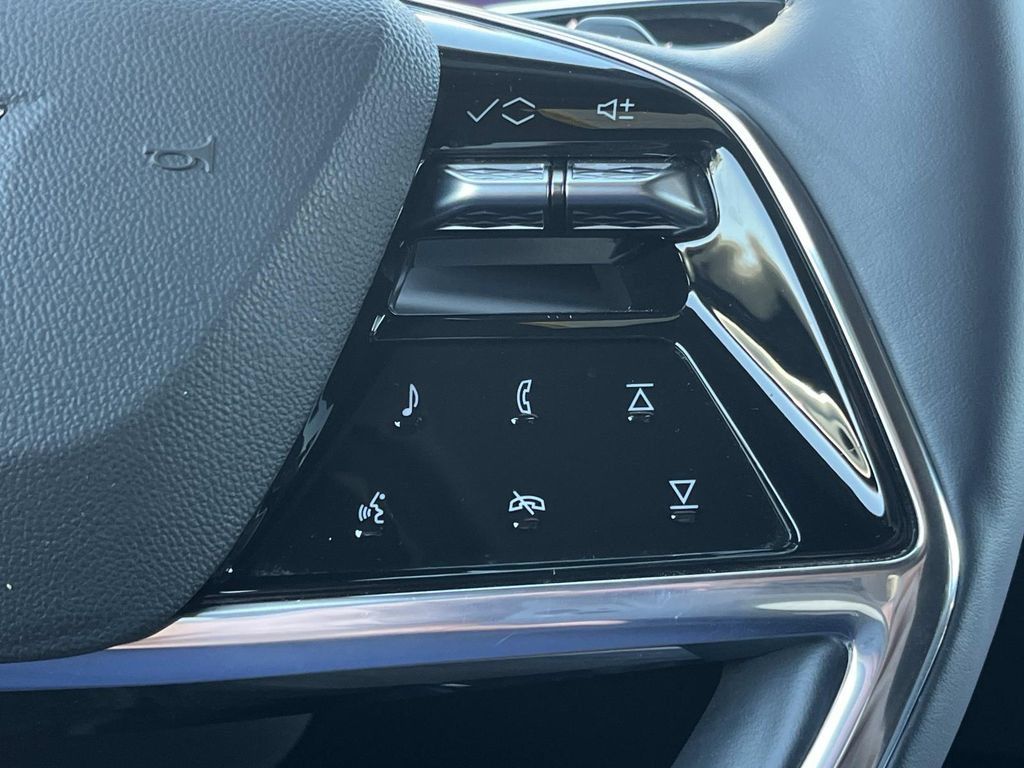 Certified 2025 Cadillac Escalade Sport AWD/4WD image 80