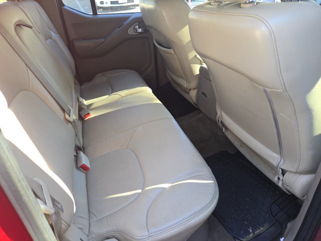 Used 2011 Nissan Frontier SL AWD/4WD image 19
