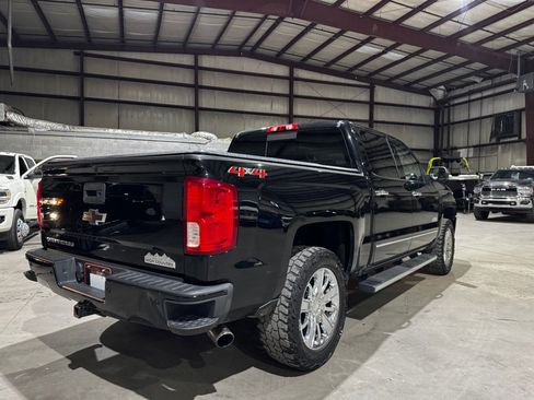 Used 2018 Chevrolet Silverado 1500 High Country image 5