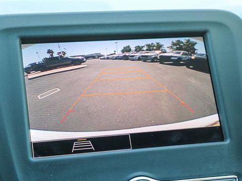 Used 2023 Chevrolet Equinox LT image 23