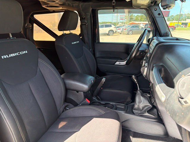 Used 2014 Jeep Wrangler Rubicon w/ Power Convenience Group AWD/4WD image 16