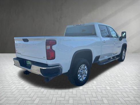 Used 2023 Chevrolet Silverado 2500 LT w/ Convenience Package image 6