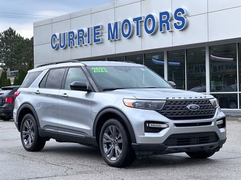 Certified 2023 Ford Explorer XLT w/ Equipment Group 202A AWD/4WD image 1