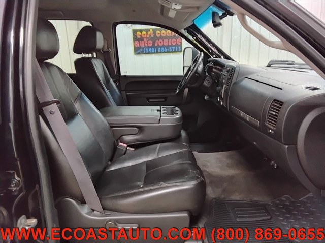 Used 2011 Chevrolet Silverado 2500 LT w/ Interior Plus Package AWD/4WD image 14