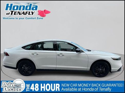 New 2025 Honda Accord SE image 6