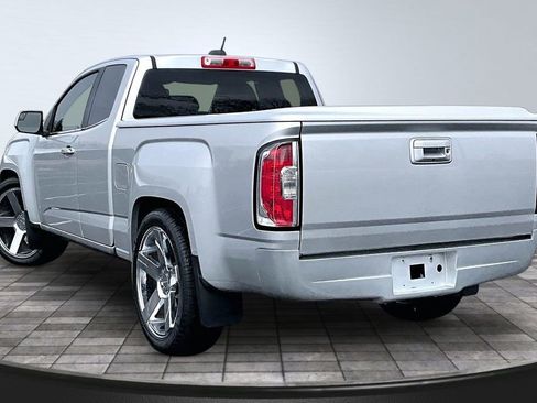 Used 2016 GMC Canyon SLE image 12