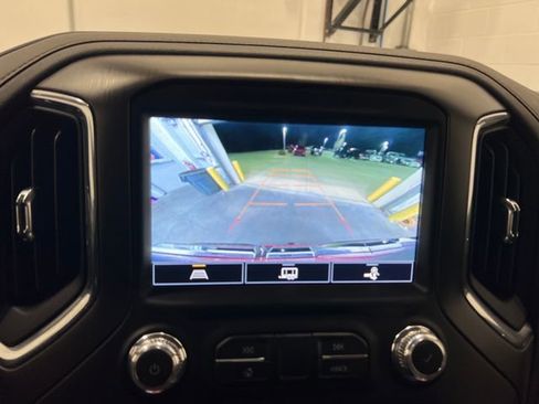 Certified 2021 GMC Sierra 1500 AT4 w/ AT4 Preferred Package image 14