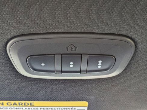 Used 2024 RAM 2500 Limited image 40