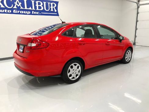 Used 2013 Ford Fiesta SE FWD image 26
