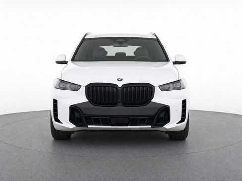 Used 2025 BMW X5 xDrive40i w/ M Sport Package AWD/4WD image 8
