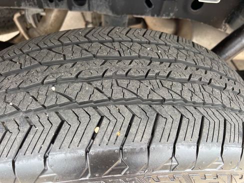 Used 2025 Ford F150 Lariat w/ Equipment Group 501A Mid image 11