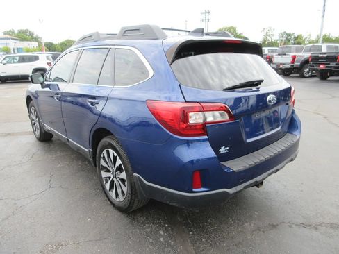 Used 2016 Subaru Outback 3.6R Limited AWD/4WD image 8