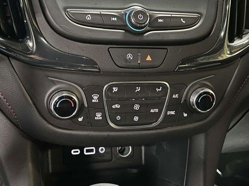 Used 2023 Chevrolet Equinox RS w/ LPO, Floor Liner Package FWD image 19