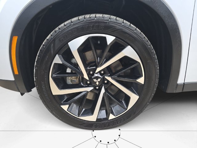 Used 2024 Mitsubishi Outlander 4WD Plug-In Hybrid image 31