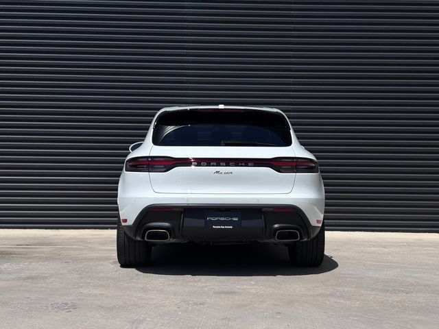 Certified 2026 Porsche Macan AWD/4WD image 6