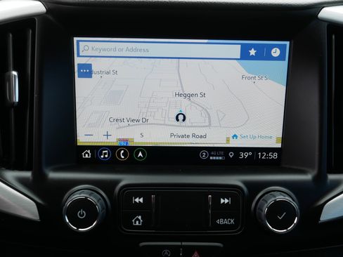 Used 2024 GMC Terrain SLT w/ Infotainment Package II image 30