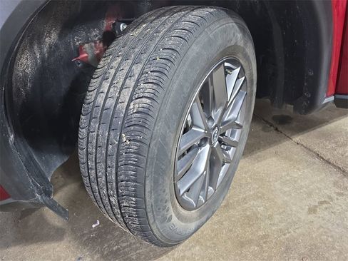 Used 2023 Nissan Rogue S image 30