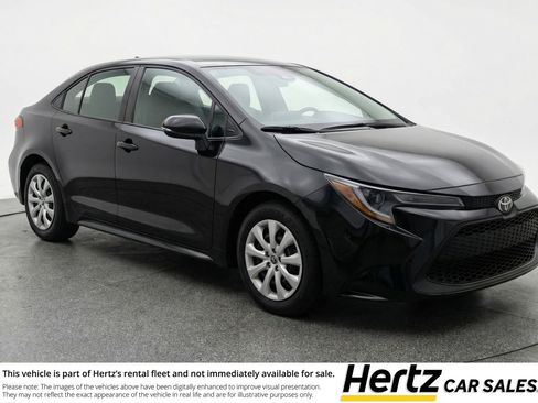 Used 2025 Toyota Corolla LE image 1