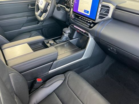 New 2026 Toyota Sequoia Platinum AWD/4WD image 18