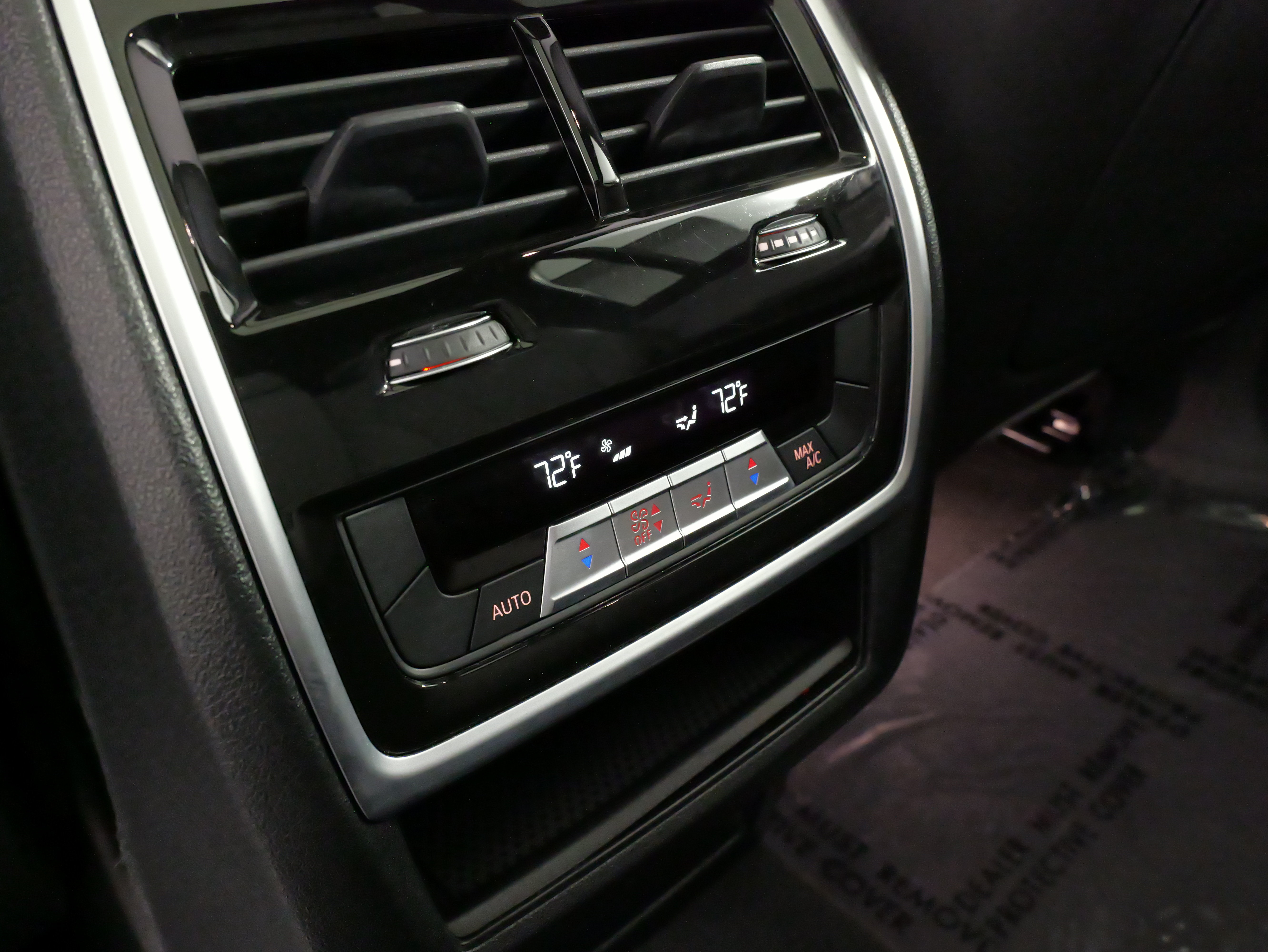 Used 2024 BMW X7 xDrive40i w/ M Sport Package AWD/4WD image 40