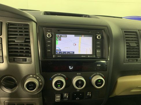 Used 2017 Toyota Sequoia SR5 image 26