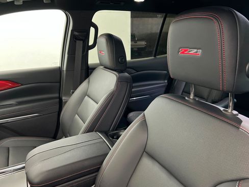 New 2026 Chevrolet Traverse Z71 w/ Enhanced Driving Package AWD/4WD image 17