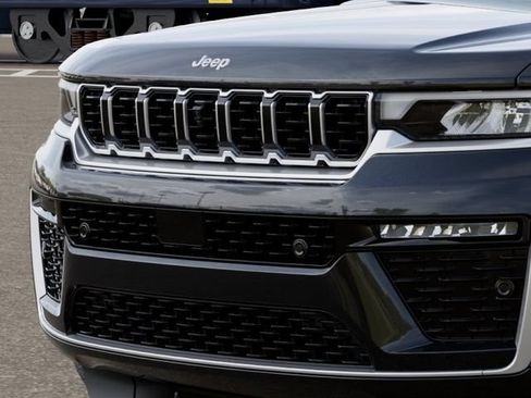 New 2026 Jeep Grand Cherokee L Summit AWD/4WD image 11