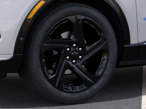 New 2025 Chevrolet Equinox EV RS image 35