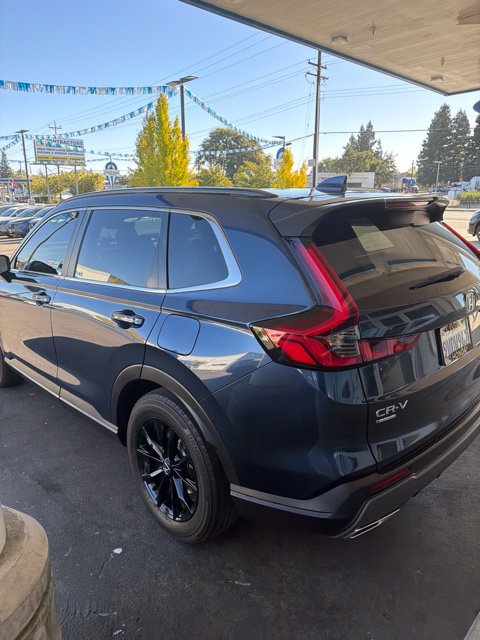 Used 2025 Honda CR-V Sport-L image 3