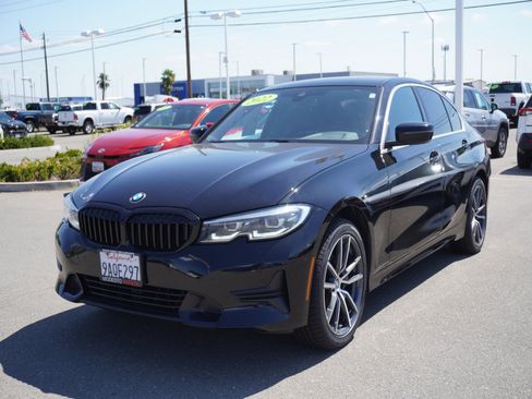 Used 2022 BMW 330i xDrive Sedan w/ Driving Assistance Package AWD/4WD image 5