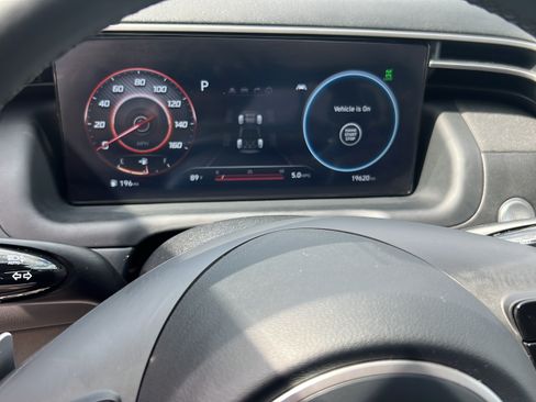 Certified 2023 Hyundai Santa Cruz Limited AWD/4WD image 12