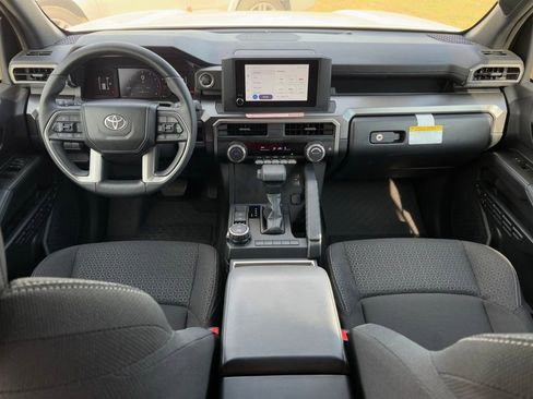 Certified 2025 Toyota 4Runner SR5 image 9